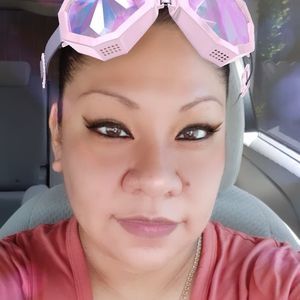 Meet your Posher, Lorena